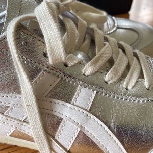 Nearly new Onitsuka Tiger Mexico 66 in the silver/off white color way
